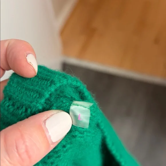 From Future 100% Cashmere Green Mock Turtleneck Sweater - Picture 14 of 14